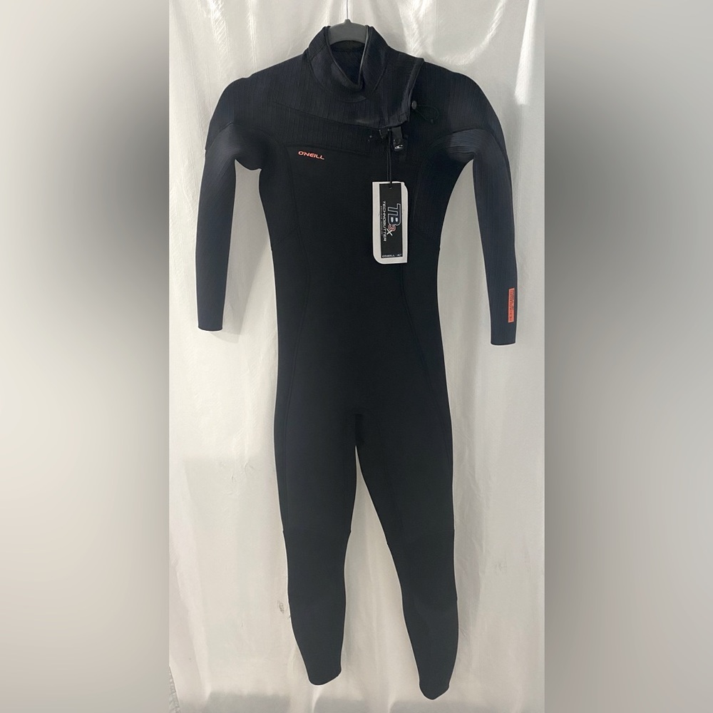 O’Neill Women’s Hyperfreak 4/3 Wetsuit - Brand new with tags - Size 4